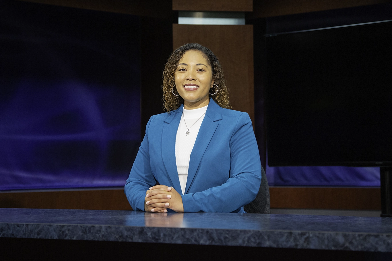 <p>Broadcast Journalism Degree</p>